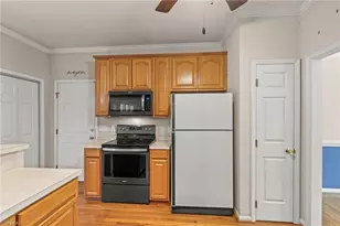 4121 Birchgarden Dr, High Point, NC 27265 - Photo 14