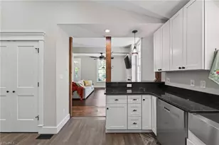 309 N Maple St, Graham, NC 27253 - Photo 18