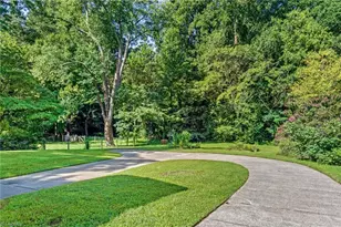 1146 Magnolia St, Winston-Salem, NC 27103 - Photo 4