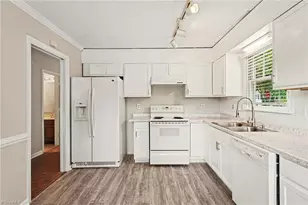 1100 Yellowbell Pl, Greensboro, NC 27410 - Photo 20