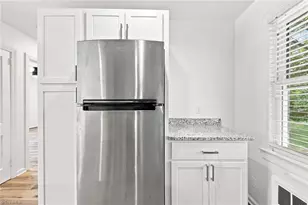1400 Roslyn Dr, Burlington, NC 27215 - Photo 14