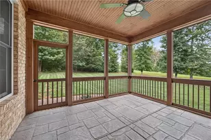 8409 Lillys Ct, Greensboro, NC 27455 - Photo 22