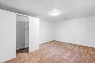 2110 Shore St, High Point, NC 27263 - Photo 20