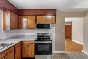 2318 New Orleans St, Greensboro, NC 27406 - Photo 10
