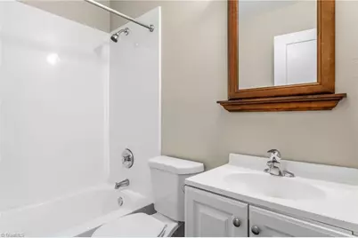 3005 Kilkenny Avenue, Greensboro, NC 27406 - Photo 24