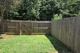 18 Rhododendron Dr, Greensboro, NC 27455 - Photo 18