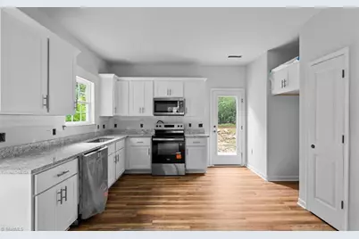1215 R C Baldwin Avenue, High Point, NC 27260 - Photo 16