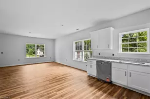 1215 R C Baldwin Ave, High Point, NC 27260 - Photo 14
