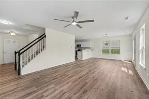112 Parkview Ct, Archdale, NC 27263 - Photo 4