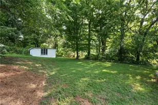 2312 Fernwood Dr, Greensboro, NC 27408 - Photo 26