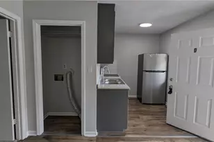 804 & 818 Meadow Ridge Ct, Winston-Salem, NC 27107 - Photo 14