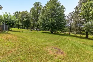 1352 Gravitte Rd, Pilot Mountain, NC 27041 - Photo 32