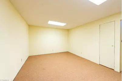 1943 A Eastchester Drive, High Point, NC 27265 - Photo 28
