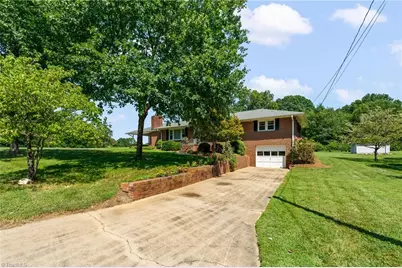 364 Woods Lane, Winston-Salem, NC 27107 - Photo 2