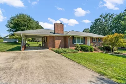 364 Woods Lane, Winston-Salem, NC 27107 - Photo 4