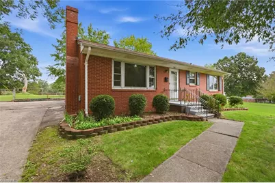 512 Hale Court, Burlington, NC 27217 - Photo 2