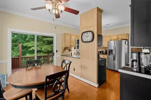 3601 Cherry Hill Dr, Greensboro, NC 27410 - Photo 16