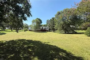 1713 Market Dr, Sophia, NC 27350 - Photo 2