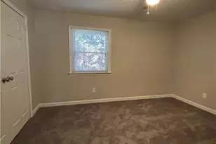 516 S Cherry St, Kernersville, NC 27284 - Photo 8