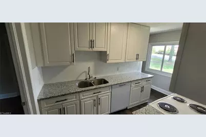 2613 Vanstory Street, Greensboro, NC 27407 - Photo 2