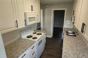 2613 Vanstory St, Greensboro, NC 27407 - Photo 4