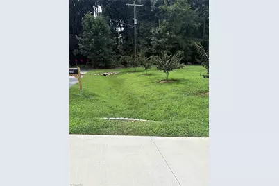 206 Hendrix Drive, Kernersville, NC 27284 - Photo 4