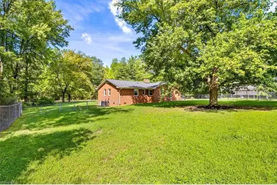 104 Wesleyan Drive, Jamestown, NC 27282 - Photo 44