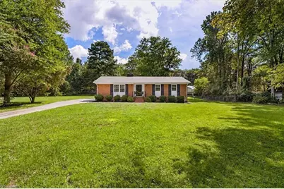 104 Wesleyan Drive, Jamestown, NC 27282 - Photo 2