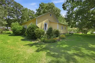 306 N 9th St, Mebane, NC 27302 - Photo 46
