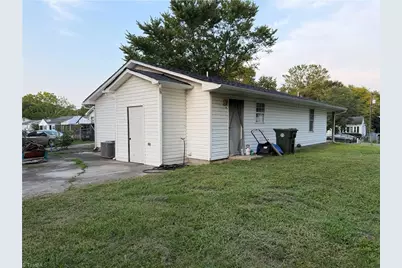 302 Goforth Drive, Thomasville, NC 27360 - Photo 4