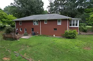 815 Nc Hwy 65, Reidsville, NC 27320 - Photo 6