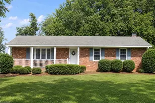 1379 Lynndale Dr, Winston-Salem, NC 27106 - Photo 1
