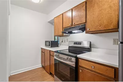 1520 Benjamin Parkway #D, Greensboro, NC 27408 - Photo 12