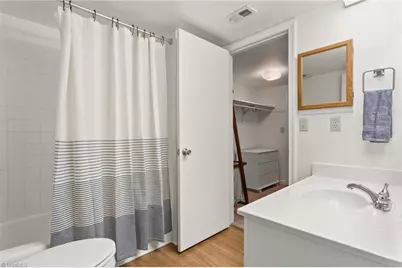 1520 Benjamin Parkway #D, Greensboro, NC 27408 - Photo 20