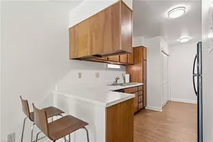 1520 Benjamin Pkwy, Greensboro, NC 27408 - Photo 10
