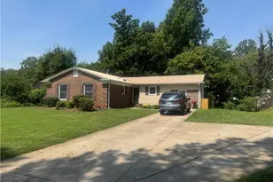 607 Oneill St, High Point, NC 27260 - Photo 2