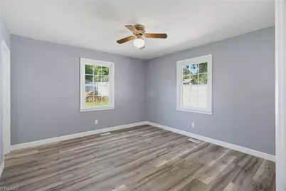 1416 Lynwood Terrace, High Point, NC 27265 - Photo 18