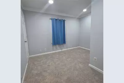 1529 Summit Avenue, Greensboro, NC 27405 - Photo 12