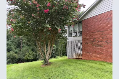 1000 Beaumont Poplar Street, North Wilkesboro, NC 28659 - Photo 2