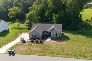 5629 Crooked Oak Dr, Summerfield, NC 27358 - Photo 4