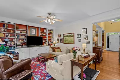4 Windsor Castle Court, Greensboro, NC 27408 - Photo 12