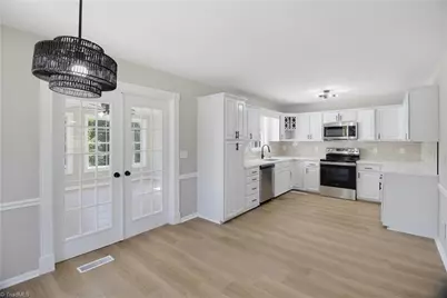 517 Union Pointe Lane, Lexington, NC 27295 - Photo 8