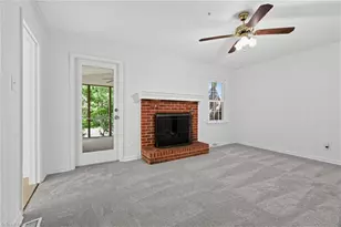 206 Village Ln, Greensboro, NC 27409 - Photo 4