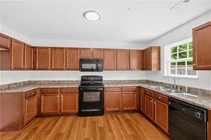 332 Azalea Dr, Winston-Salem, NC 27105 - Photo 10