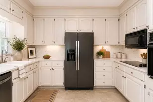 1020 Brookview Dr, Elon, NC 27244 - Photo 2