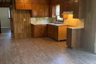 213 S Harris St, Reidsville, NC 27320 - Photo 4