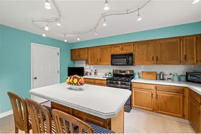 148 Old Mill Road #B, High Point, NC 27265 - Photo 8