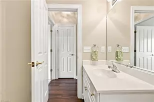 710 Vinebury Ln, High Point, NC 27265 - Photo 10