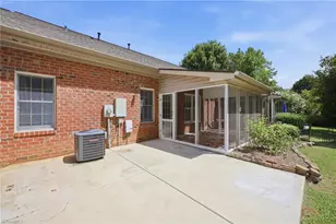710 Vinebury Ln, High Point, NC 27265 - Photo 22