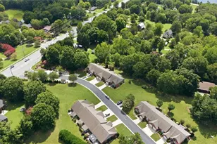 710 Vinebury Ln, High Point, NC 27265 - Photo 32